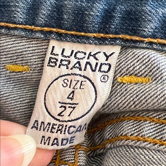 Lucky Brand Jeans - Lil Maggie Light Wash Low Rise Flare - 4/27 - Picture 5 of 11